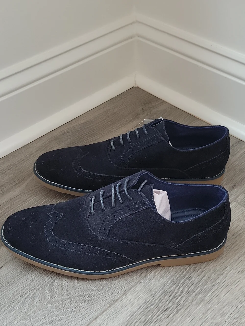 Tony's Navy Blue Suede Brogue Wingtip Dress Casual Shoes Tan Sole Size 11 NIB